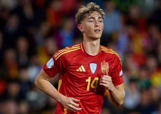 1747479500398084257.png huijsen 9.png