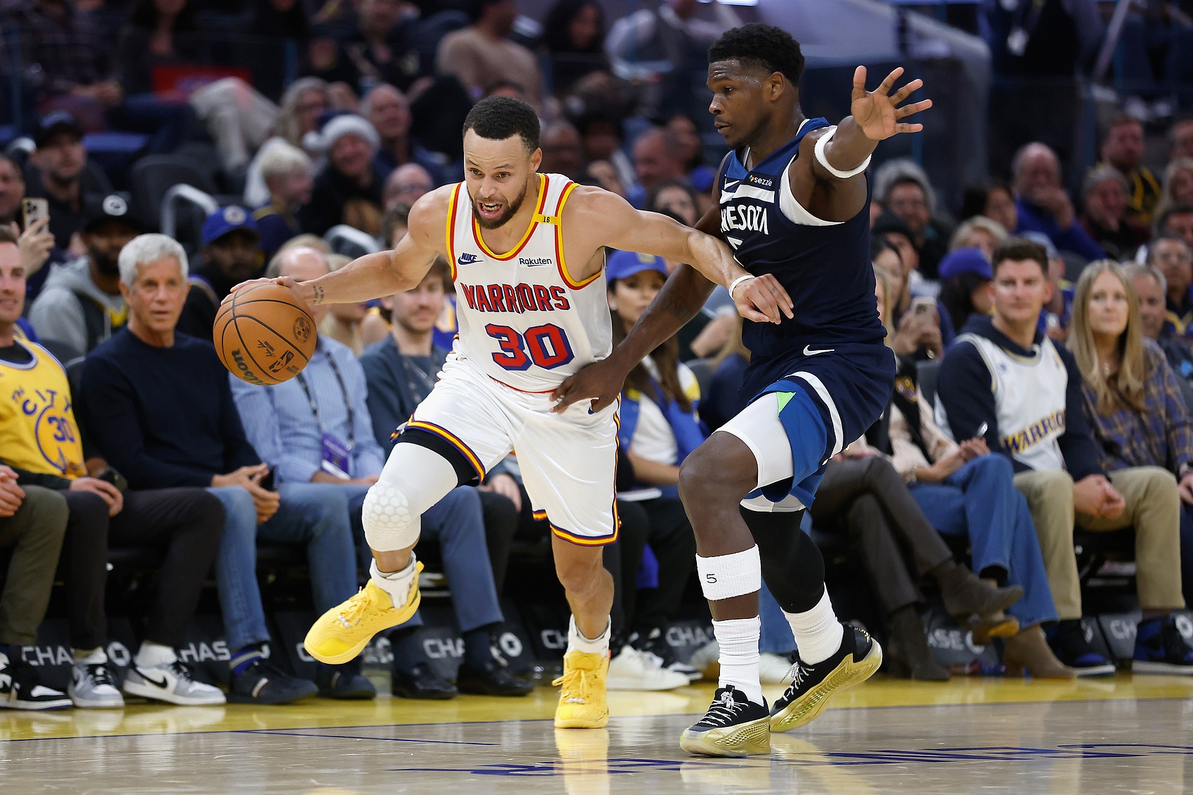 开云体育官网登录-库里的完美谢幕也许不是第五冠！像科比&amp;司机一样淡出也是他所爱